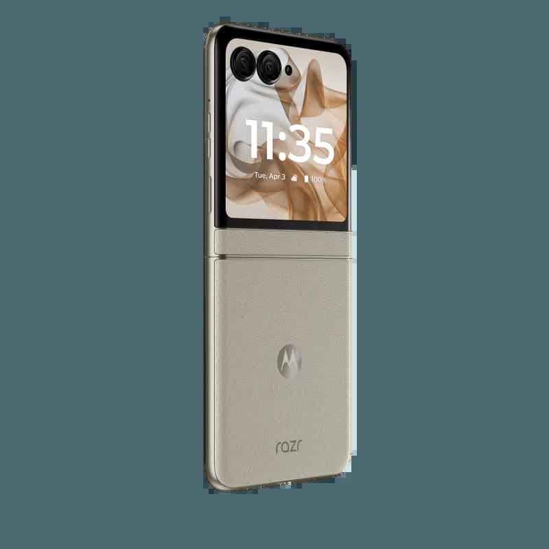 Motorola PB200007IN Razr 50 Android Smartphone,3.63 Inch/6.9 Inch Display, Mediatek Dimensity 7300X Processor, 8 GB Memory, 256 GB Storage, Beach Sand