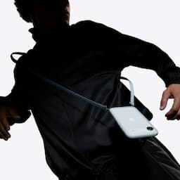 Apple MHYY4ZM/A Crossbody Strap Soft Pink